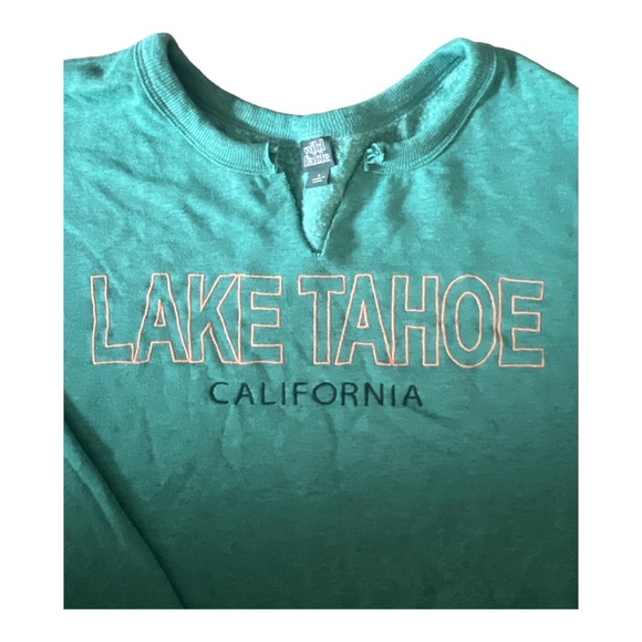 Bundle Lake Tahoe T-shirt & Crop Seater Size Medium - Picture 7 of 7